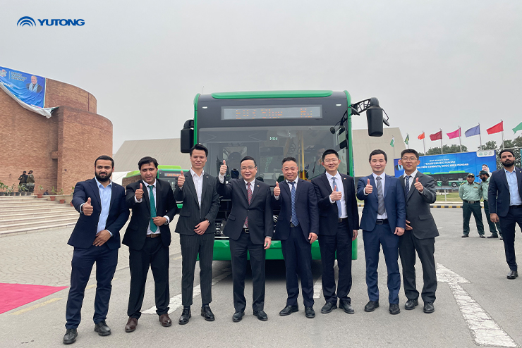 Entrega de 27 autobuses eléctricos E12PRO en Pakistán