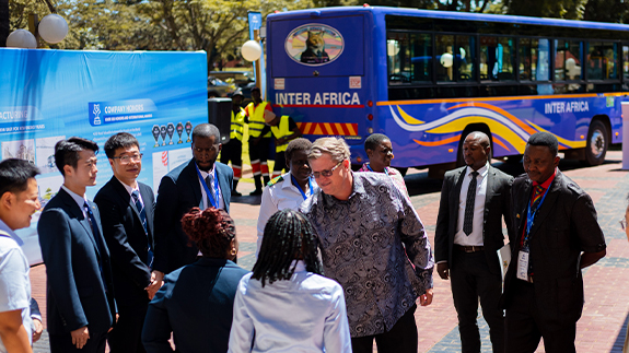 Par Afrique pour l'Afrique : Lancement du bus Yutong D14