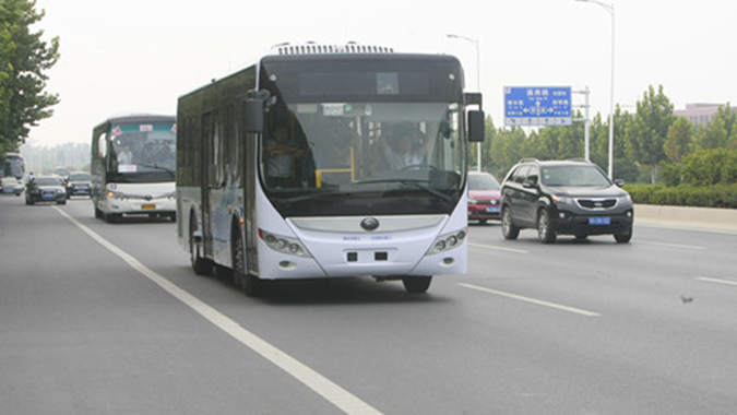  Launched the world's first autonomous bus and successfully completed testing on public roads.